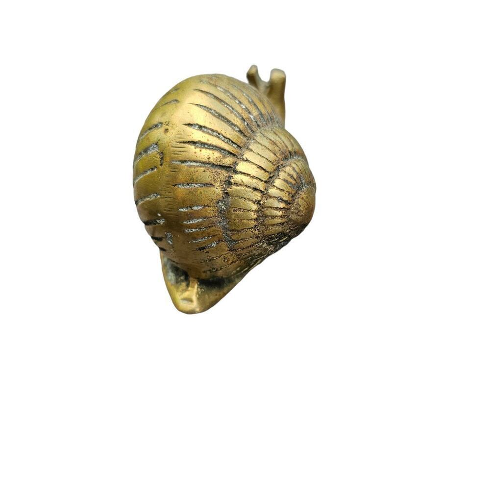 Vintage Snail Paperweight - Picture 4 of 6